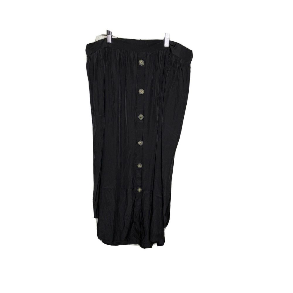 J. JlLL Black Flowy Midi Skirt W/ Button…